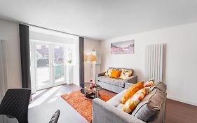 Southampton City Getaway By Gem
